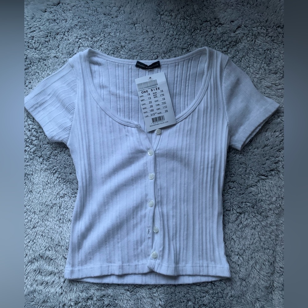Brandy Melville Zelly top